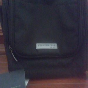 Kenneth Cole travel kit, NWT